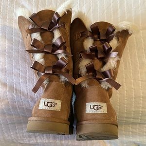 Warm and fuzzy Brown UGG cute bow boots